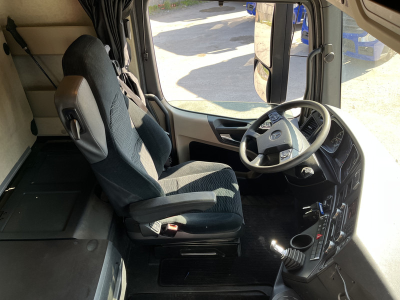 Mercedes-Benz Actros 1842 Streamspace / 945 dkm / 2 Tanks / NL Truck - Τράκτορας: φωτογραφία 3 Mercedes-Benz Actros 1842 Streamspace / 945 dkm / 2 Tanks / NL Truck - Τράκτορας: φωτογραφία 3