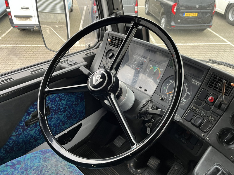 Scania R 143H V8 500 Streamline / V8 Sound / Retarder / Old Skool Classic - Τράκτορας: φωτογραφία 4 Scania R 143H V8 500 Streamline / V8 Sound / Retarder / Old Skool Classic - Τράκτορας: φωτογραφία 4