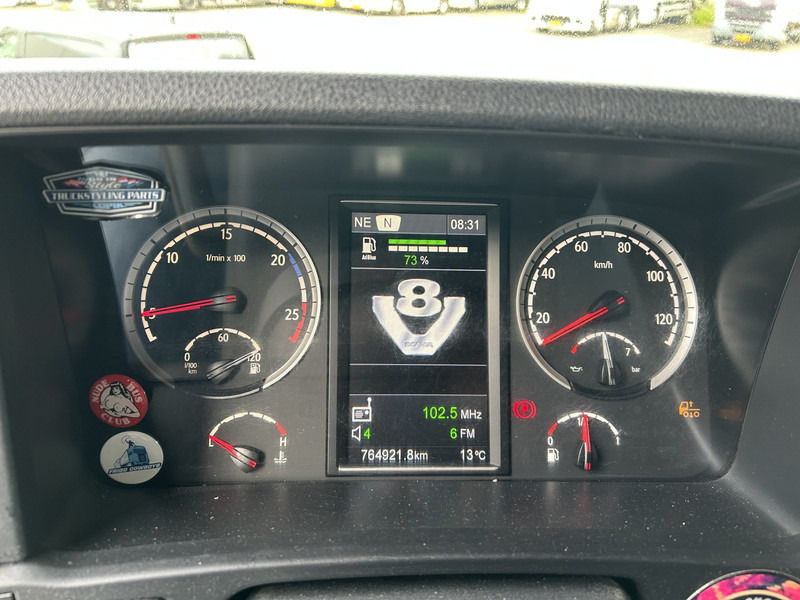 Scania R520 V8 / Showtruck / Buffl Special Interior / Vol Lucht / Retarder - Τράκτορας: φωτογραφία 4 Scania R520 V8 / Showtruck / Buffl Special Interior / Vol Lucht / Retarder - Τράκτορας: φωτογραφία 4