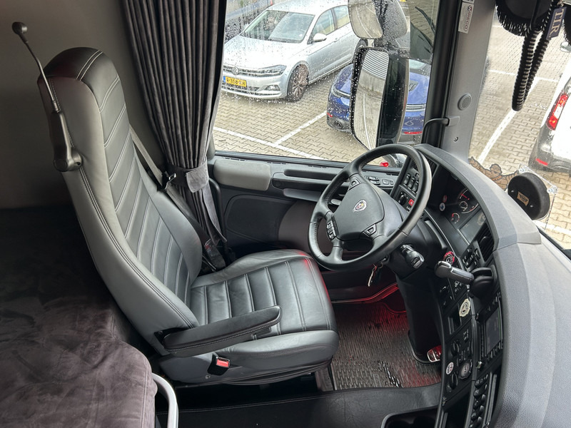 Scania R520 V8 / Showtruck / Buffl Special Interior / Vol Lucht / Retarder - Τράκτορας: φωτογραφία 3 Scania R520 V8 / Showtruck / Buffl Special Interior / Vol Lucht / Retarder - Τράκτορας: φωτογραφία 3