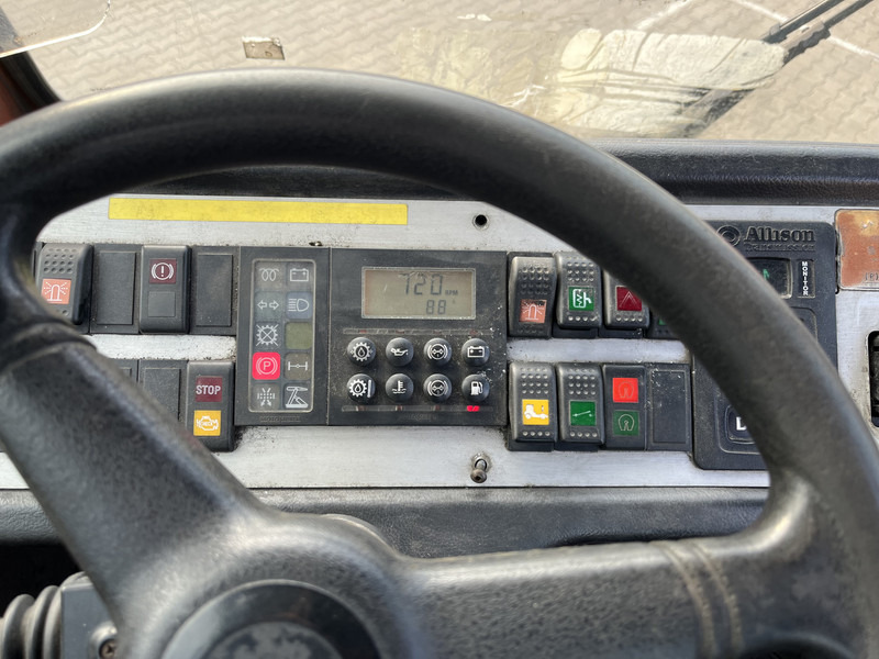 Terberg YT 182 / Terminal Tractor / Airco / Cummins - Τράκτορας: φωτογραφία 4 Terberg YT 182 / Terminal Tractor / Airco / Cummins - Τράκτορας: φωτογραφία 4