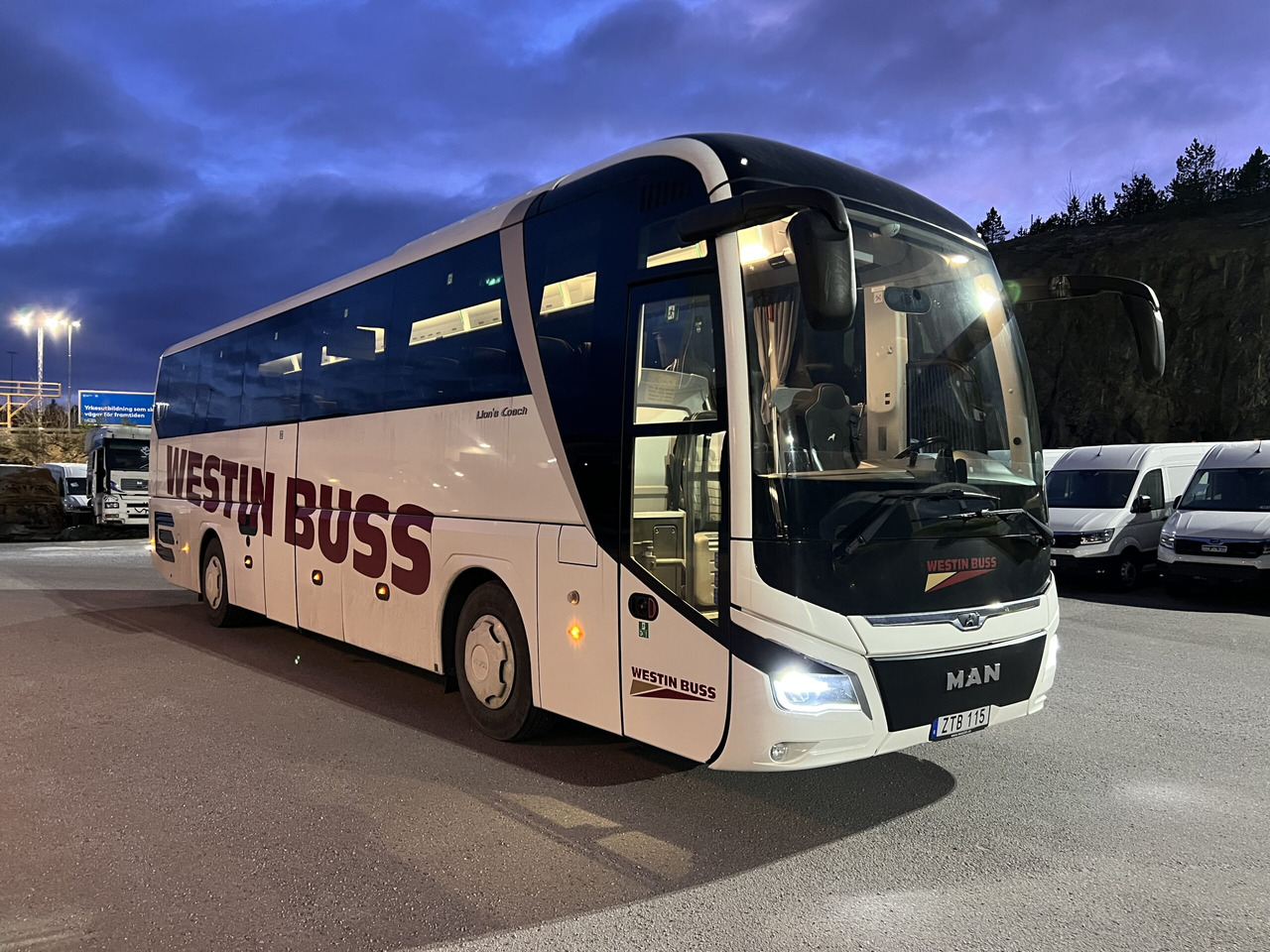 MAN Lions Coach R07 Euro 6D - Πούλμαν: φωτογραφία 1 MAN Lions Coach R07 Euro 6D - Πούλμαν: φωτογραφία 1