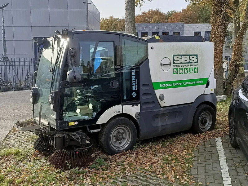 Mathieu MC210 Azura MC210 - Σάρωθρο δρόμων: φωτογραφία 3 Mathieu MC210 Azura MC210 - Σάρωθρο δρόμων: φωτογραφία 3