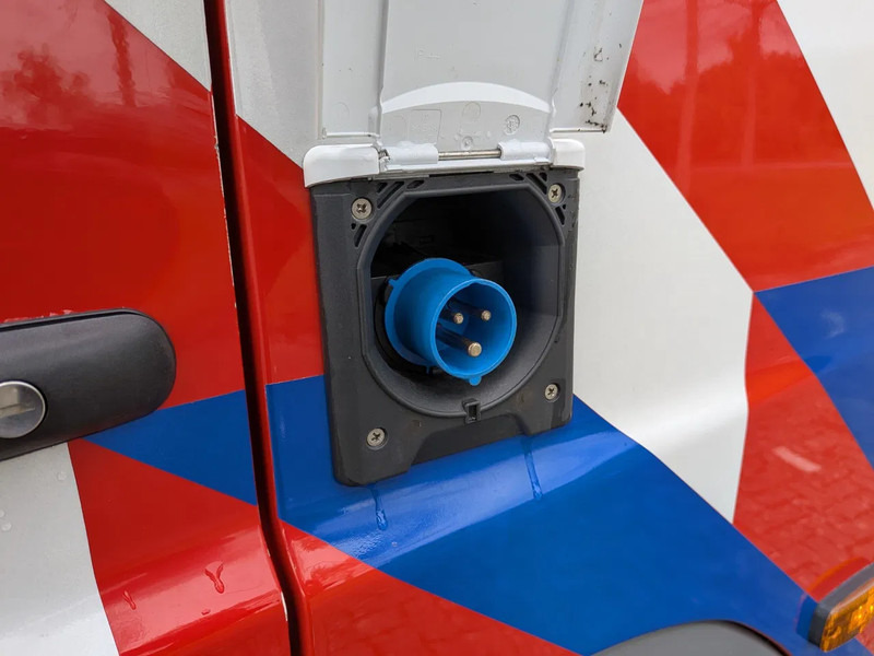 Mercedes-Benz NG 1626 V8 - Πυροσβεστικό όχημα: φωτογραφία 5 Mercedes-Benz NG 1626 V8 - Πυροσβεστικό όχημα: φωτογραφία 5