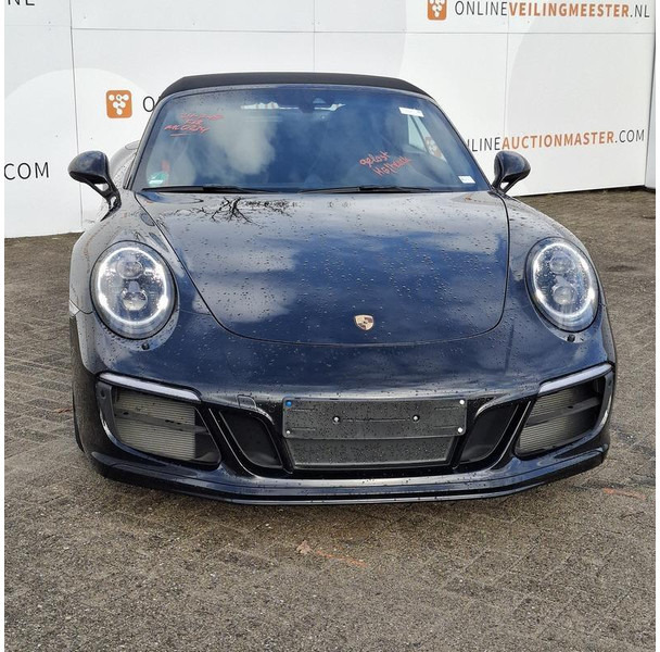 Porsche 911 Cabrio 3.0 Carrera 4 GTS - Αυτοκίνητο: φωτογραφία 3 Porsche 911 Cabrio 3.0 Carrera 4 GTS - Αυτοκίνητο: φωτογραφία 3