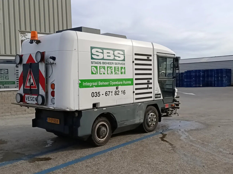 Ravo 540 5-Series 540 - Σάρωθρο δρόμων: φωτογραφία 4 Ravo 540 5-Series 540 - Σάρωθρο δρόμων: φωτογραφία 4