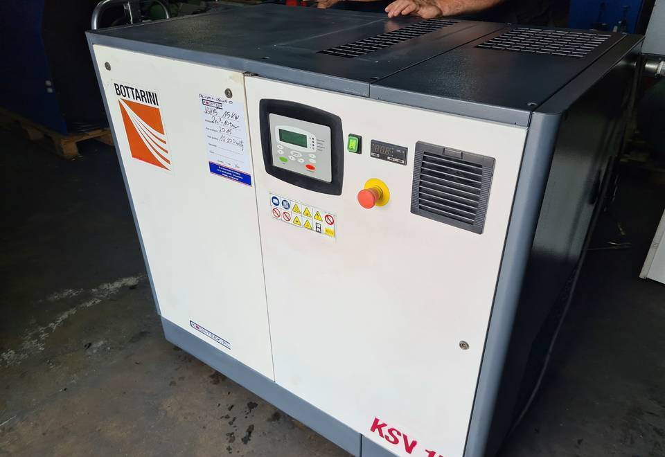 Kompresor śrubowy BOTTARINI KSV 15, 15 kw, 2015r - Αεροσυμπιεστής: φωτογραφία 2 Kompresor śrubowy BOTTARINI KSV 15, 15 kw, 2015r - Αεροσυμπιεστής: φωτογραφία 2