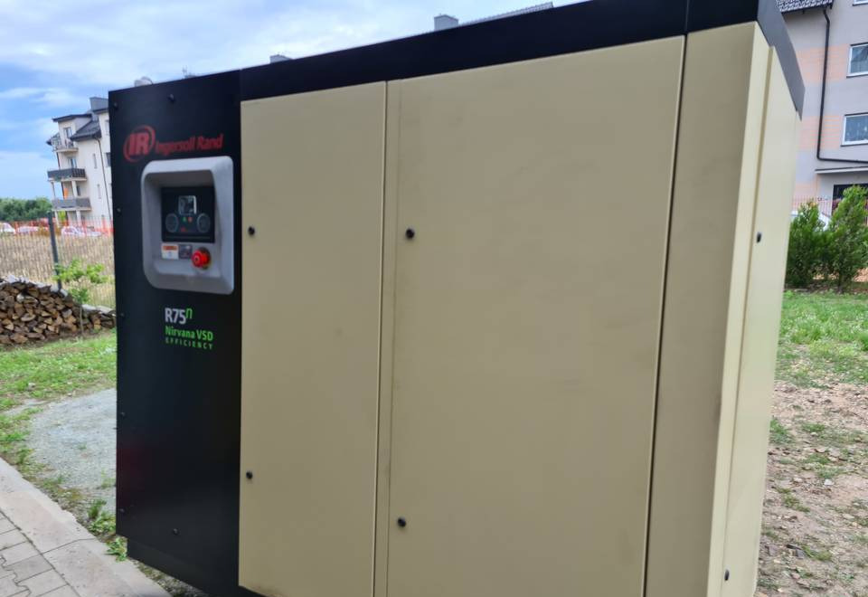 Kompresor śrubowy INGERSOLL RAND NIRVANA R75N - Αεροσυμπιεστής: φωτογραφία 3 Kompresor śrubowy INGERSOLL RAND NIRVANA R75N - Αεροσυμπιεστής: φωτογραφία 3