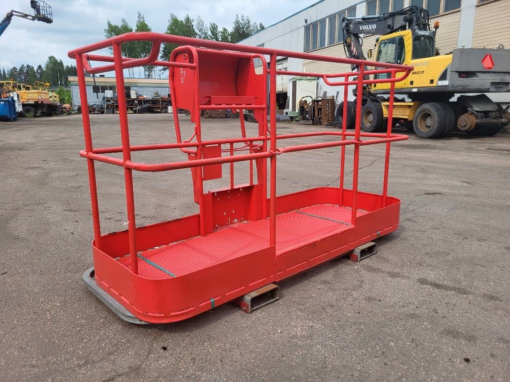 Manitou 200 ATJ kori - Κάθετος ανελκυστήρας με κατάρτι: φωτογραφία 1 Manitou 200 ATJ kori - Κάθετος ανελκυστήρας με κατάρτι: φωτογραφία 1