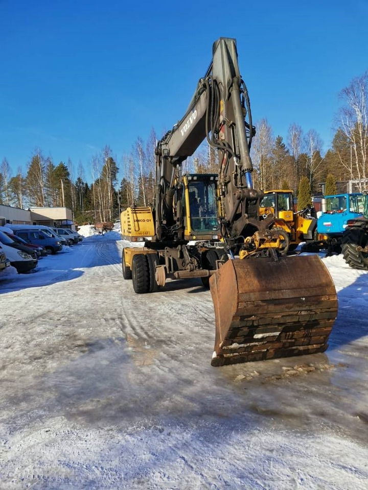 Volvo EW 180 B - Τροχοφόρος εκσκαφέας: φωτογραφία 5 Volvo EW 180 B - Τροχοφόρος εκσκαφέας: φωτογραφία 5