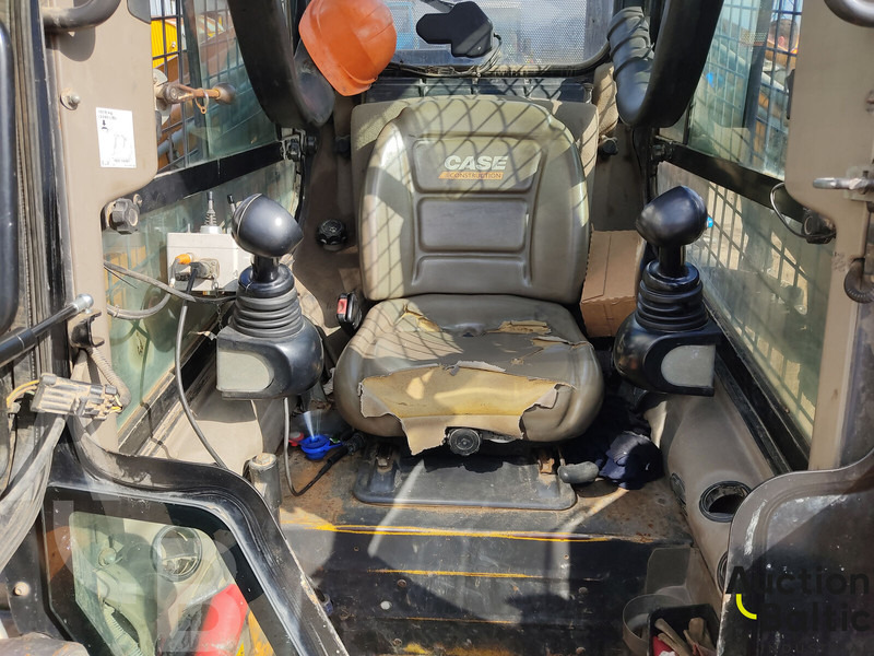 Case TR 320 - Ερπυστριοφόρος φορτωτής: φωτογραφία 5 Case TR 320 - Ερπυστριοφόρος φορτωτής: φωτογραφία 5