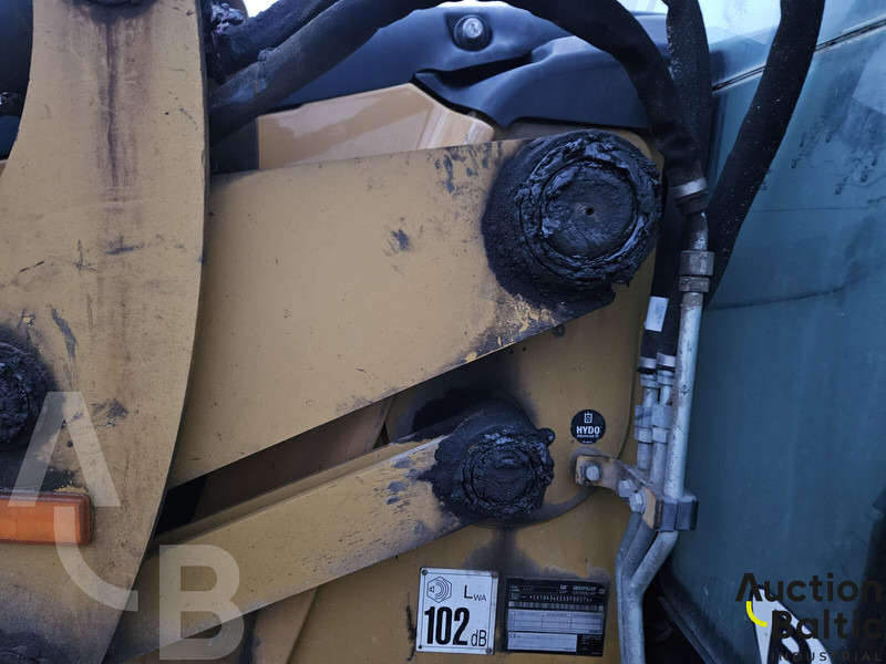 Φορτωτής εκσκαφέας Caterpillar 434 E: φωτογραφία 17 Φορτωτής εκσκαφέας Caterpillar 434 E: φωτογραφία 17