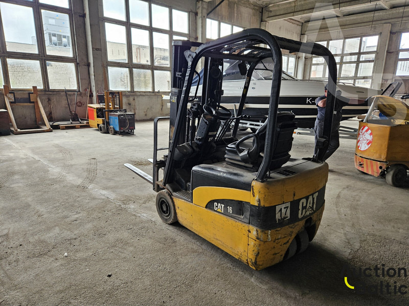 Caterpillar EP 16 NT - Ηλεκτροκίνητο περονοφόρο: φωτογραφία 3 Caterpillar EP 16 NT - Ηλεκτροκίνητο περονοφόρο: φωτογραφία 3