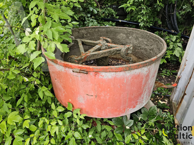 Concrete mixer - Μπετονιέρα: φωτογραφία 2 Concrete mixer - Μπετονιέρα: φωτογραφία 2