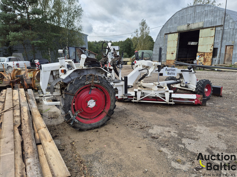 Ei Attachments 09.NH.2750 - Γκρέιντερ: φωτογραφία 4 Ei Attachments 09.NH.2750 - Γκρέιντερ: φωτογραφία 4