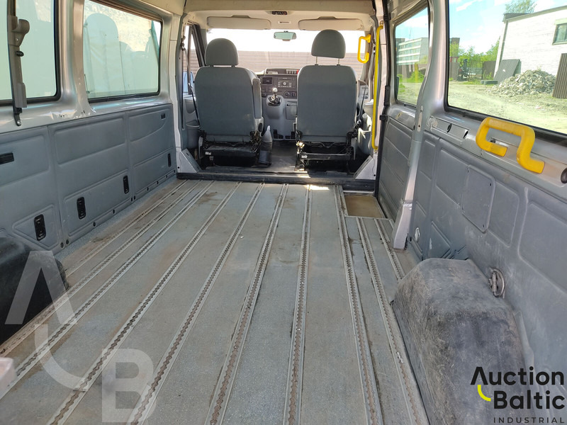 Μικρό βαν Ford Transit: φωτογραφία 11