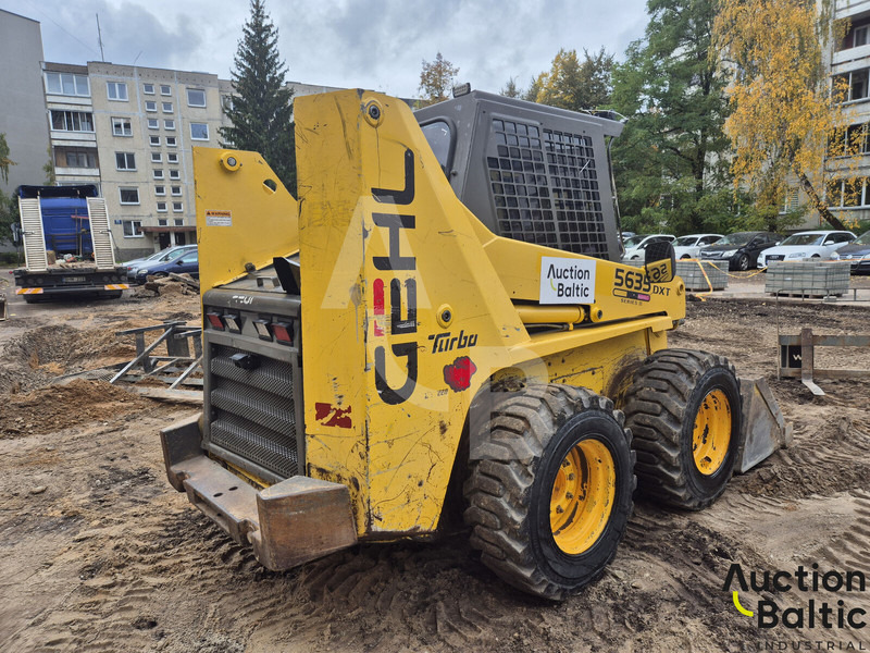 Gehl 5635 DXT 2 - Φορτωτής πλάγιας ολίσθησης: φωτογραφία 3 Gehl 5635 DXT 2 - Φορτωτής πλάγιας ολίσθησης: φωτογραφία 3