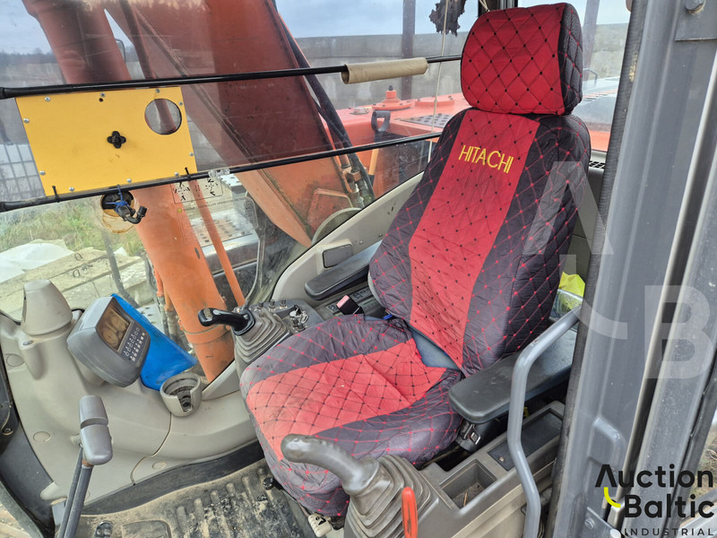 Hitachi ZX 210 LC-3 - Ερπυστριοφόρος εκσκαφέας: φωτογραφία 5 Hitachi ZX 210 LC-3 - Ερπυστριοφόρος εκσκαφέας: φωτογραφία 5