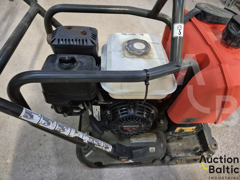 Husqvarna LF80 - Δονητική πλάκα: φωτογραφία 5 Husqvarna LF80 - Δονητική πλάκα: φωτογραφία 5