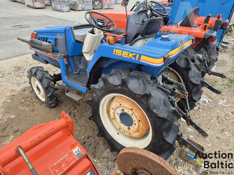 Iseki TU 200 - Τρακτέρ: φωτογραφία 3 Iseki TU 200 - Τρακτέρ: φωτογραφία 3