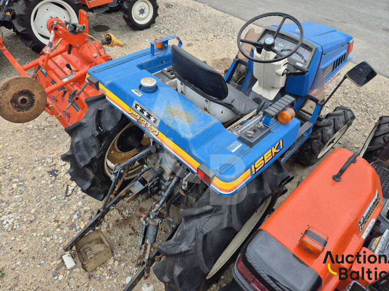 Iseki TU 200 - Τρακτέρ: φωτογραφία 4 Iseki TU 200 - Τρακτέρ: φωτογραφία 4