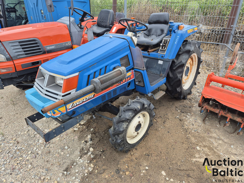 Iseki TU 200 - Τρακτέρ: φωτογραφία 1 Iseki TU 200 - Τρακτέρ: φωτογραφία 1