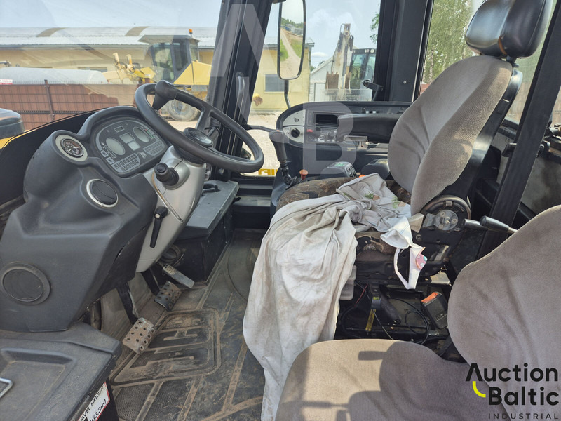 JCB Fastrac 3220 - Τρακτέρ: φωτογραφία 5 JCB Fastrac 3220 - Τρακτέρ: φωτογραφία 5