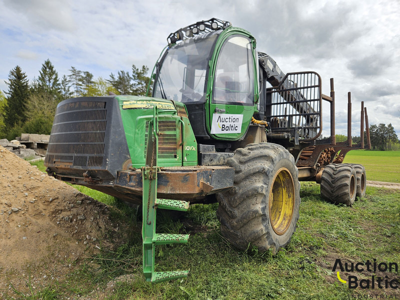 John Deere 1010 E - Δασική ρυμούλκα: φωτογραφία 1 John Deere 1010 E - Δασική ρυμούλκα: φωτογραφία 1