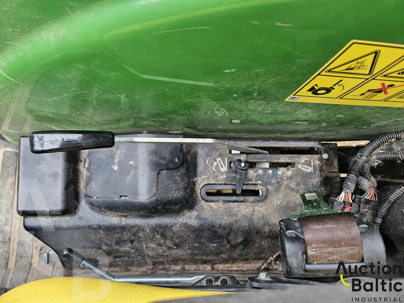 Τρακτέρ John Deere 4049 M: φωτογραφία 9 Τρακτέρ John Deere 4049 M: φωτογραφία 9