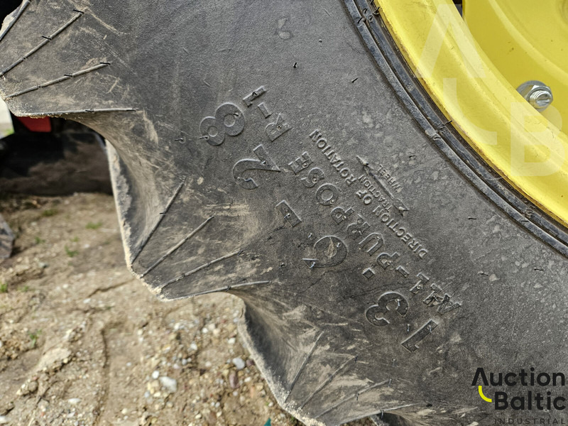 Τρακτέρ John Deere 4049 M: φωτογραφία 19 Τρακτέρ John Deere 4049 M: φωτογραφία 19