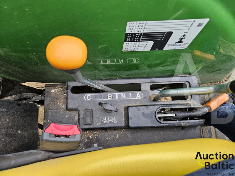 Τρακτέρ John Deere 4049 M: φωτογραφία 8 Τρακτέρ John Deere 4049 M: φωτογραφία 8