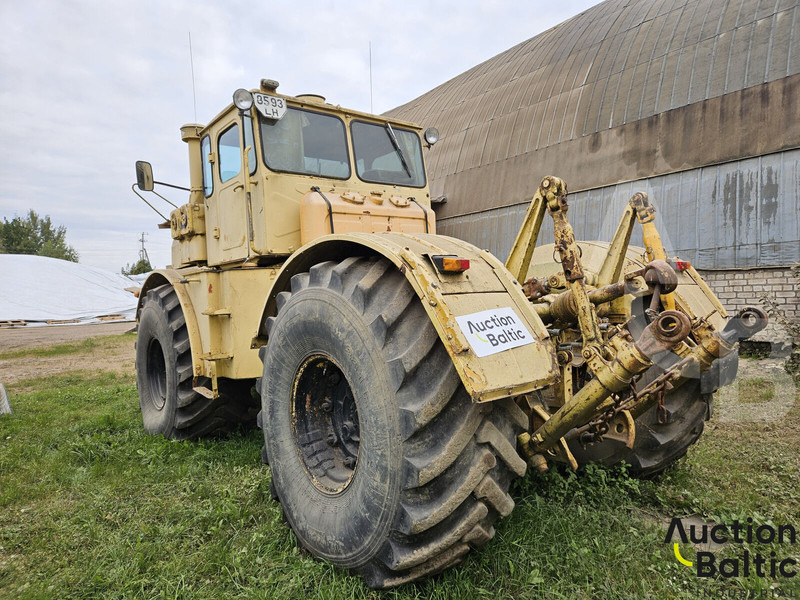 Kirovec K-701 - Τρακτέρ: φωτογραφία 4 Kirovec K-701 - Τρακτέρ: φωτογραφία 4