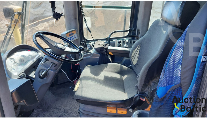 Komatsu WA470-5H - Ελαστιχοφόρος φορτωτής: φωτογραφία 5 Komatsu WA470-5H - Ελαστιχοφόρος φορτωτής: φωτογραφία 5