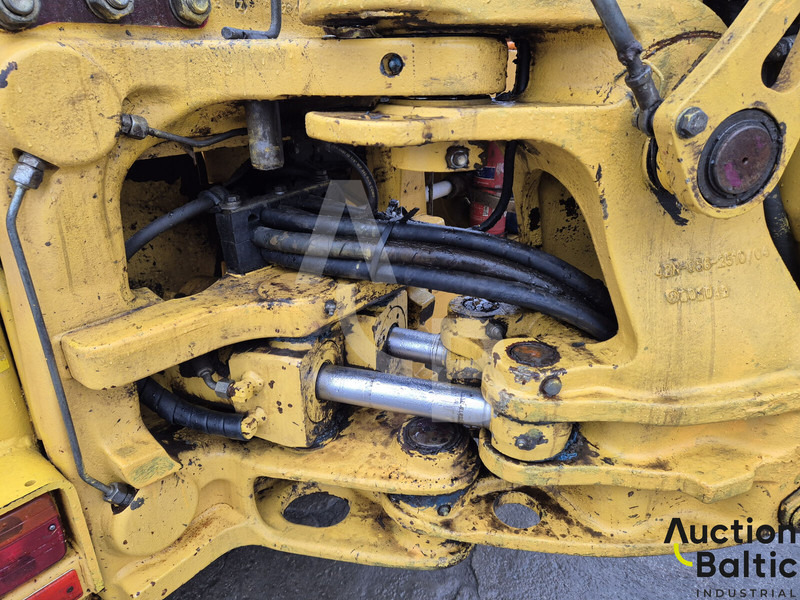 Φορτωτής εκσκαφέας Komatsu WB93S-5: φωτογραφία 17 Φορτωτής εκσκαφέας Komatsu WB93S-5: φωτογραφία 17