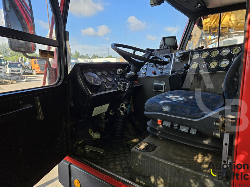 Krupp KMK 4060 - Γερανός παπαγάλος: φωτογραφία 5 Krupp KMK 4060 - Γερανός παπαγάλος: φωτογραφία 5