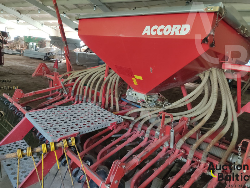 Μηχανήματα σποράς Kverneland DT-6: φωτογραφία 6 Μηχανήματα σποράς Kverneland DT-6: φωτογραφία 6