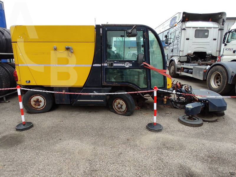 Mathieu Azura - Σάρωθρο δρόμων: φωτογραφία 4 Mathieu Azura - Σάρωθρο δρόμων: φωτογραφία 4