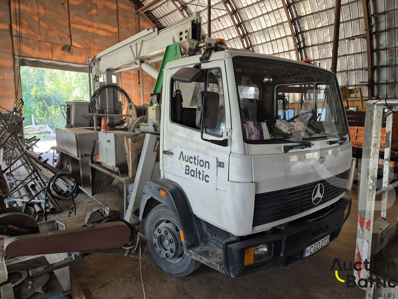 Mercedes-Benz 1114 - Φορτηγό με εναέρια πλατφόρμα: φωτογραφία 2 Mercedes-Benz 1114 - Φορτηγό με εναέρια πλατφόρμα: φωτογραφία 2