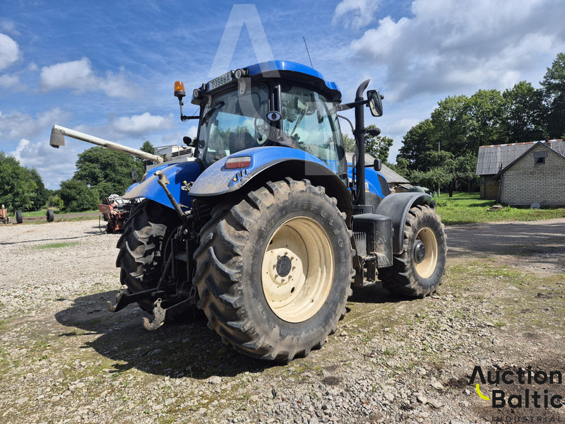 New Holland T 7.210 - Τρακτέρ: φωτογραφία 5 New Holland T 7.210 - Τρακτέρ: φωτογραφία 5