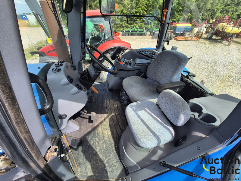 New Holland T 8040 - Τρακτέρ: φωτογραφία 5 New Holland T 8040 - Τρακτέρ: φωτογραφία 5