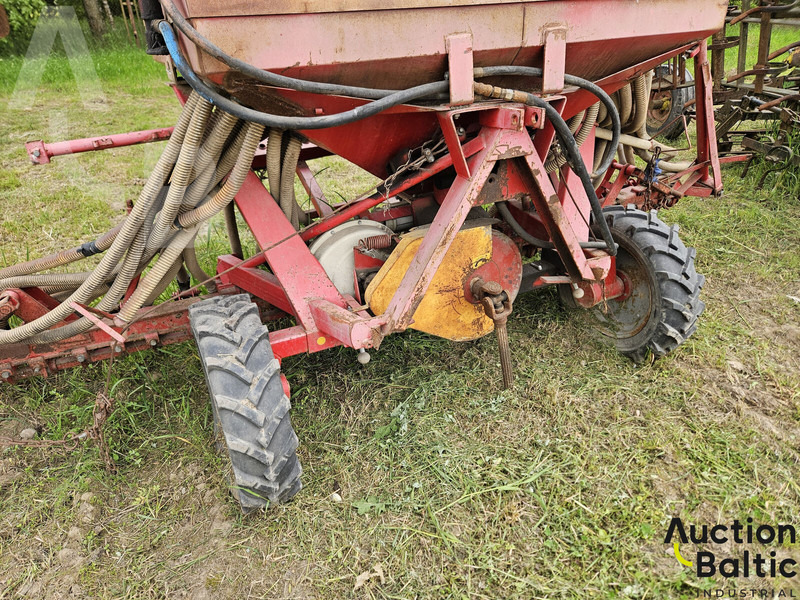 SPU 4 - Σπαρτική με σβάρνα: φωτογραφία 5 SPU 4 - Σπαρτική με σβάρνα: φωτογραφία 5