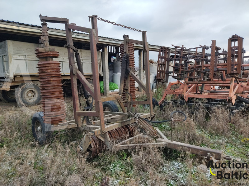 Soil compaction roller - Φρεζοσβαρνα: φωτογραφία 1 Soil compaction roller - Φρεζοσβαρνα: φωτογραφία 1