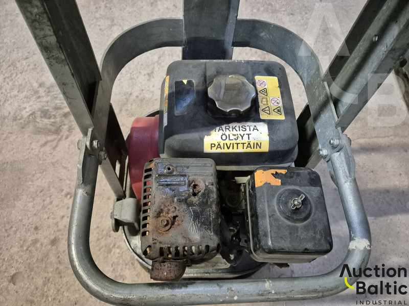 Swepac FR85 - Δονητική πλάκα: φωτογραφία 3 Swepac FR85 - Δονητική πλάκα: φωτογραφία 3