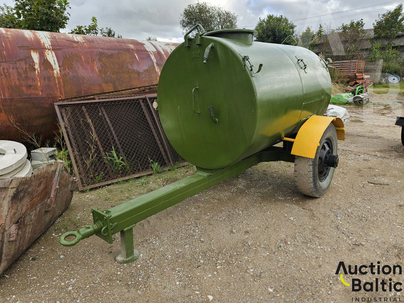 Tanker - Ρυμούλκα ανατρεπόμενο: φωτογραφία 1 Tanker - Ρυμούλκα ανατρεπόμενο: φωτογραφία 1