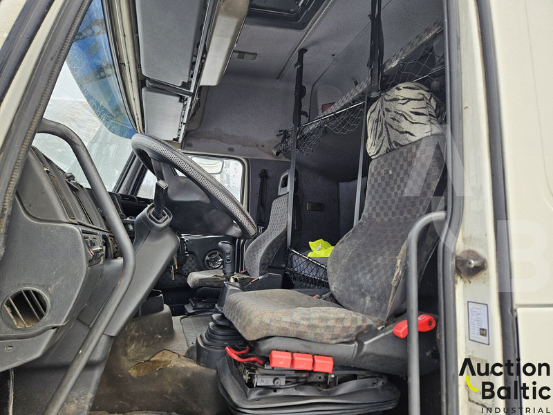 Volvo FH12 - Τράκτορας: φωτογραφία 5 Volvo FH12 - Τράκτορας: φωτογραφία 5