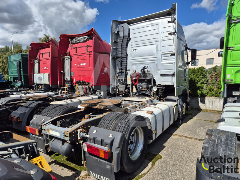 Volvo FH12 - Τράκτορας: φωτογραφία 3 Volvo FH12 - Τράκτορας: φωτογραφία 3