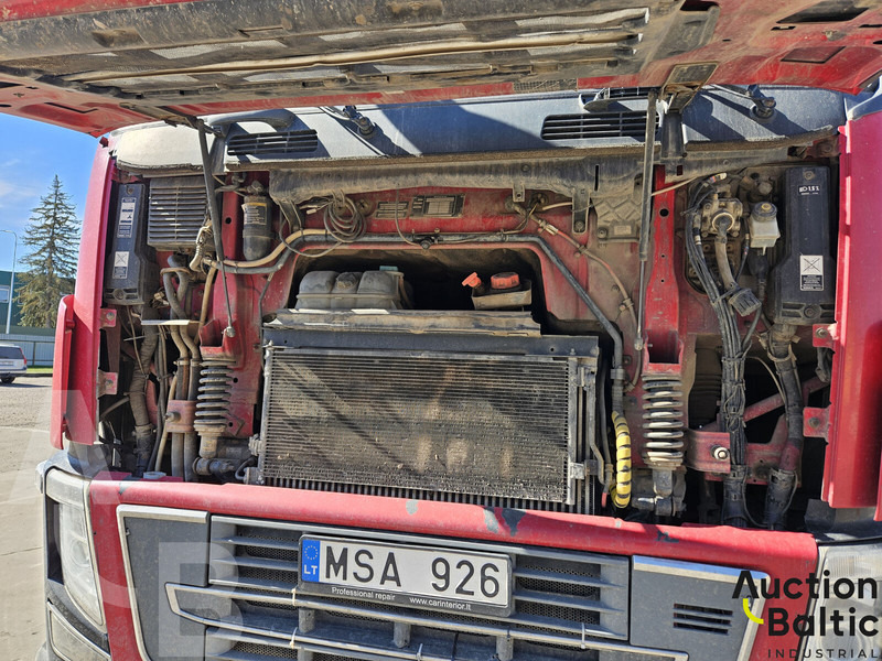 Δασική ρυμούλκα Volvo FH16: φωτογραφία 16