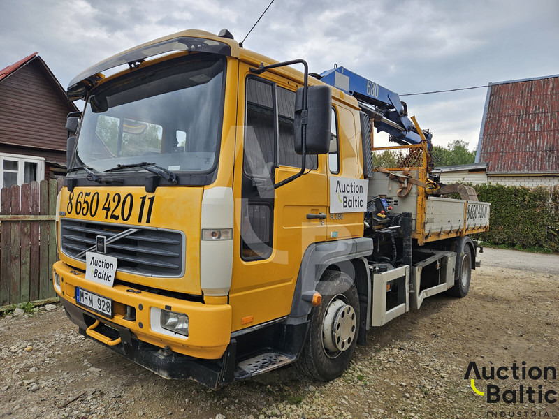 Volvo FL6 250 - Φορτηγό με ανοιχτή καρότσα, Φορτηγό με γερανό: φωτογραφία 1 Volvo FL6 250 - Φορτηγό με ανοιχτή καρότσα, Φορτηγό με γερανό: φωτογραφία 1