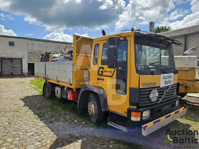 Volvo FL612 - Φορτηγό με ανοιχτή καρότσα: φωτογραφία 2 Volvo FL612 - Φορτηγό με ανοιχτή καρότσα: φωτογραφία 2