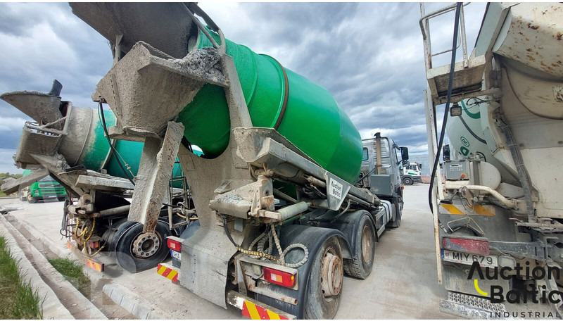 Volvo FM9 - Μπετονιέρα φορτηγό: φωτογραφία 3 Volvo FM9 - Μπετονιέρα φορτηγό: φωτογραφία 3